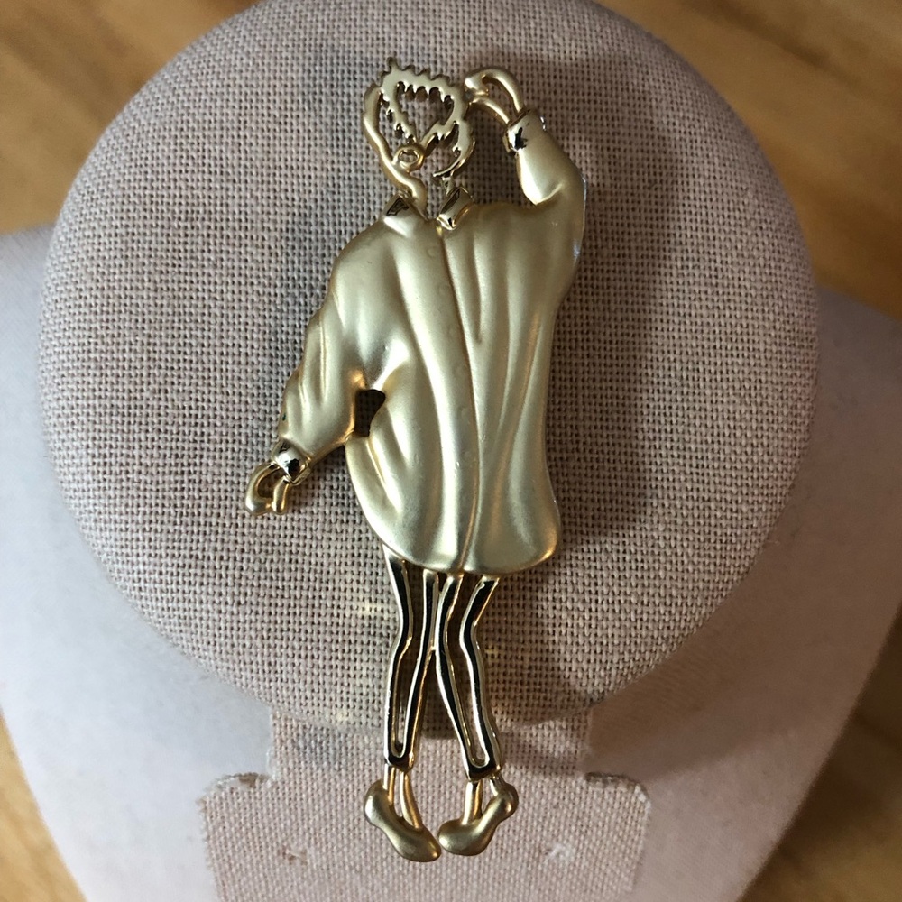 Women’s Vintage AJC Gold Tone Woman Silhouette Brooch Fashion pin